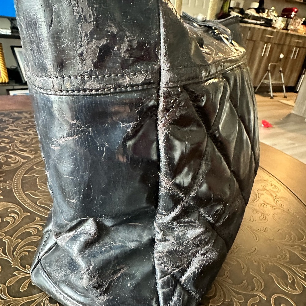 Chanel Handbag - Picture 6 of 16